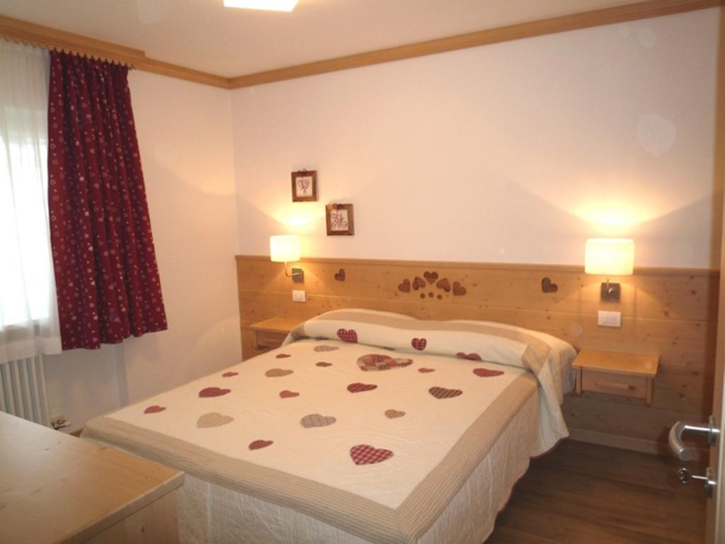 Stella Alpina Apartment Campitello di Fassa Bilik gambar