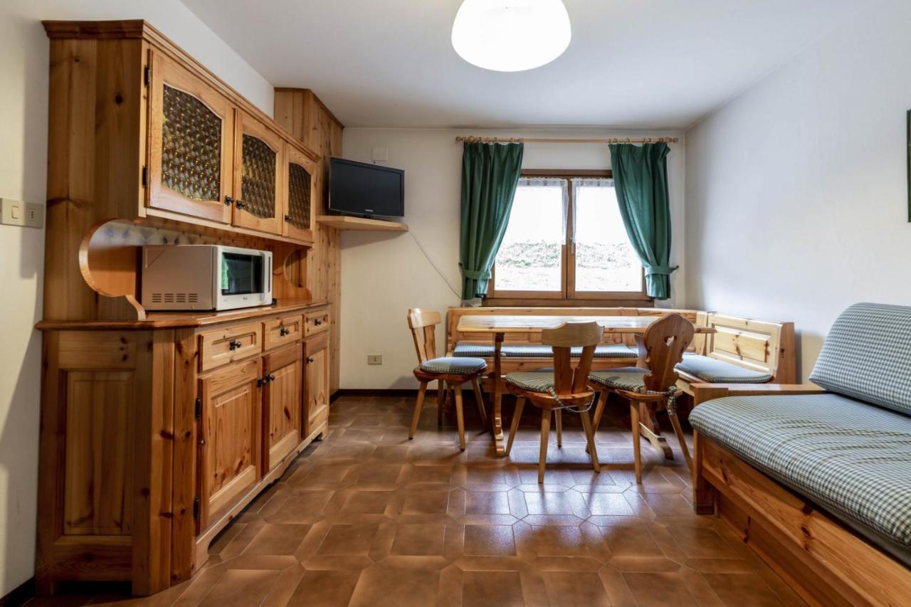 Stella Alpina Apartment Campitello di Fassa Luaran gambar