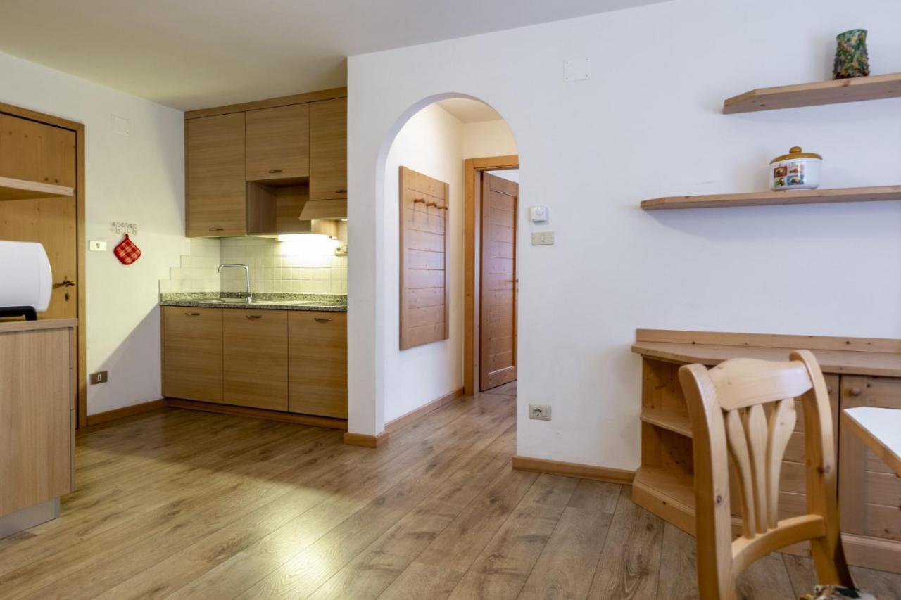 Stella Alpina Apartment Campitello di Fassa Luaran gambar